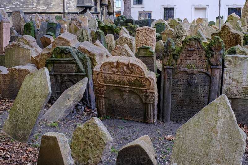 Gravestones, old Jewish cemetery, Jewish Museum, Josefstadt, Jewish Quarter, Prague, Bohemia, Czech Republic, Europe