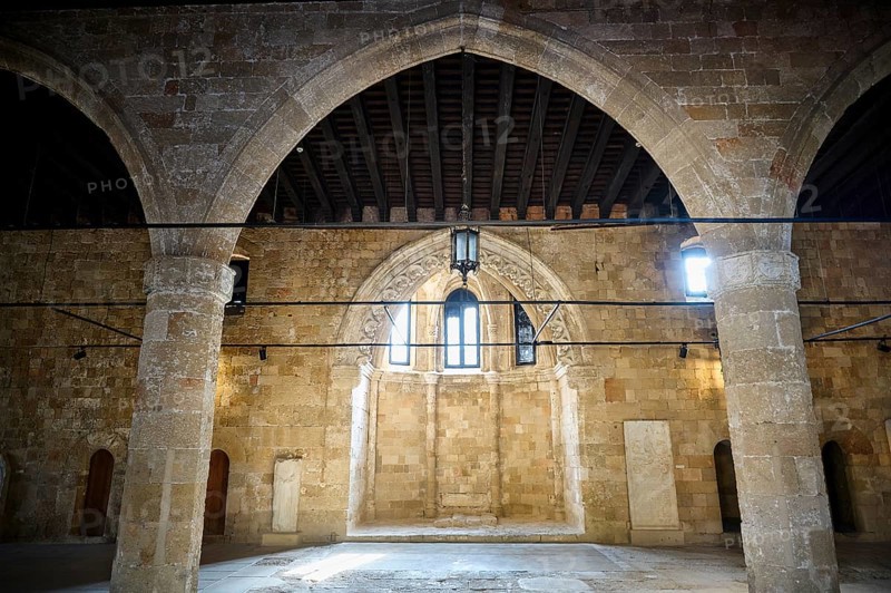 Former Great Hospital of the Order of St John, A historic hall with magnificent Gothic arches and impressive stone walls, Interior, Archaeological Museum, Old Town, Rhodes Town, Rhodes, Dodecanese, Greek Islands, Greece, Europe