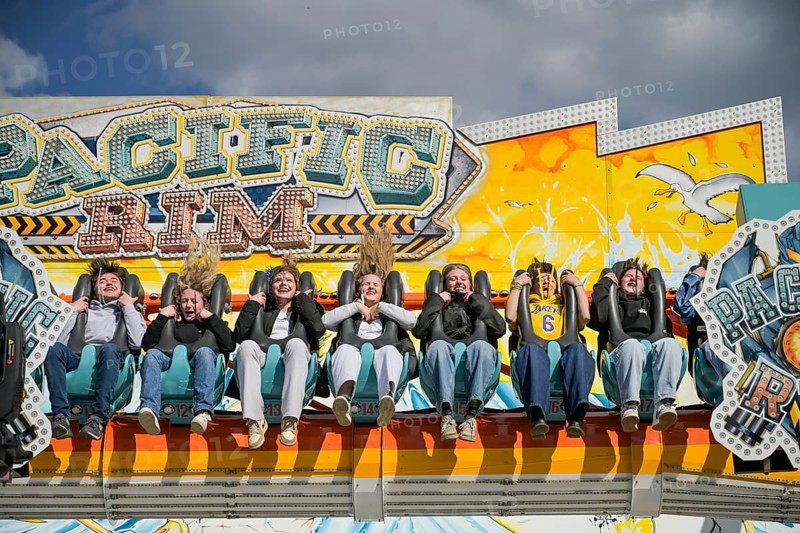 Ride Pacific Rim, spring festival, fairground, Tegel, Reinickendorf, Berlin, Germany +++ NO MODEL RELEASE!!!