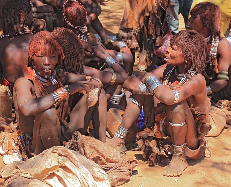South Ethiopia, Omo region, in the village of Turmi, young girls from the Hamar, Hamer, Hamma, Hammer, Amar or Amer tribe, Ethiopia, Africa