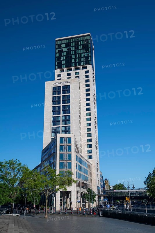 Waldorf Astoria Hotel 5 stars, luxury hotel, high-rise building, underground station Zoologischer Garten, Berlin, Germany, Europe