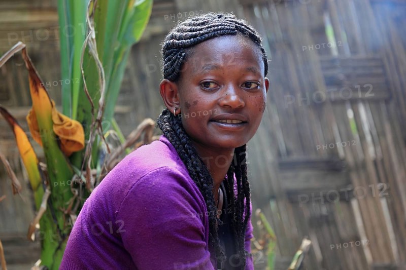 South Ethiopia, among the Dorze people, young pretty woman, Ethiopia, Africa