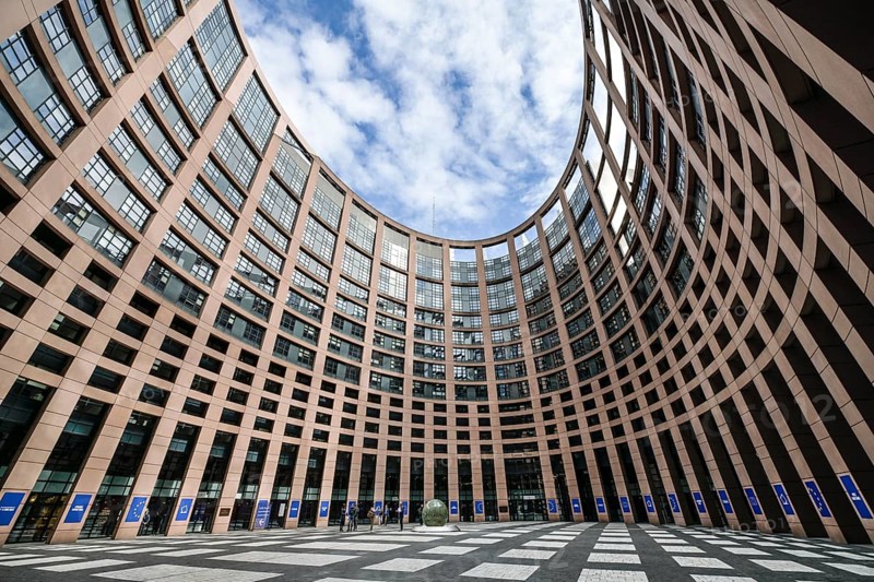 Courtyard, European Parliament, 1 All. du Printemps, Strasbourg, Departement Bas-Rhin, France, Europe