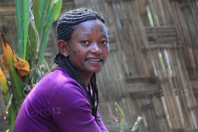 South Ethiopia, among the Dorze people, young pretty woman, Ethiopia, Africa