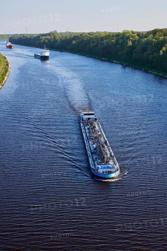 Shipping traffic on the Kiel Canal near Beldorf, Rendsburg-Eckernfoerde district, Schleswig-Holstein, Germany, Europe