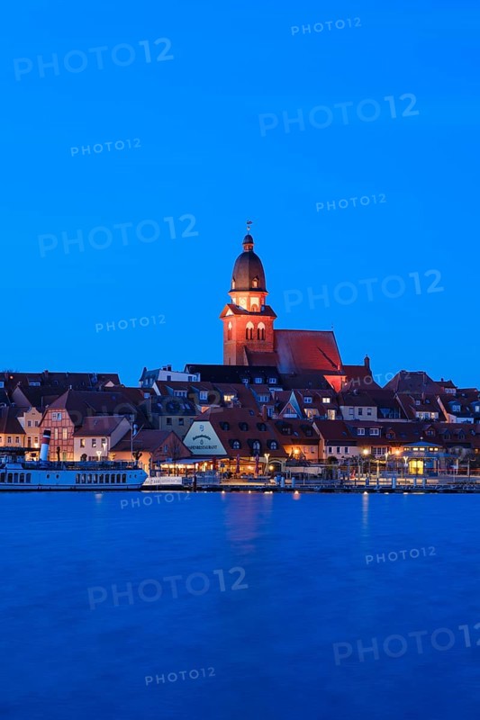 Town view of Lake Mueritz with St Mary's Church, Blue Hour, Waren, Mueritz, Mecklenburg Lake District, Mecklenburg, Mecklenburg-Western Pomerania, Germany, Europe