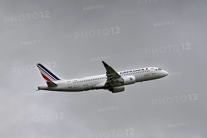 Aircraft Air France, Airbus A220-300, F-HZUH