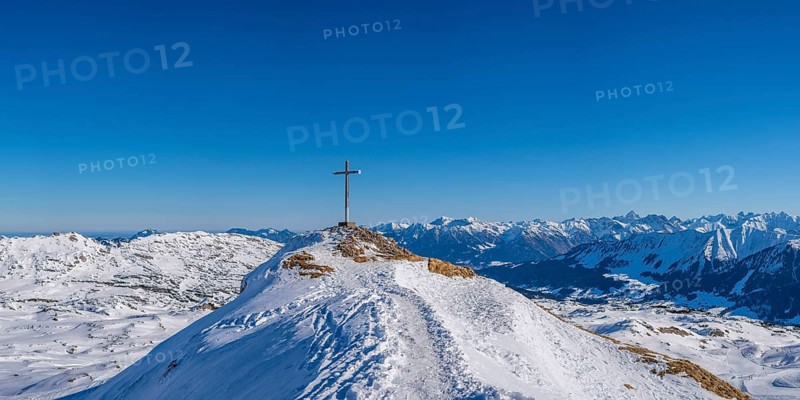 Hahnenkoepfle, 2085m, Gottesacker plateau, Kleinwalsertal, Vorarlberg, Austria, behind it the Allgaeu Alps, Bavaria, Germany, Europe