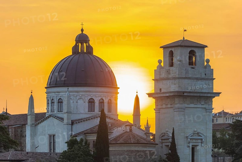 Sunset, Parraccia di San Giorgio church in Braida and the Campanile di San Giorgio tower in Braida, Verona, Veneto, Italy, Europe
