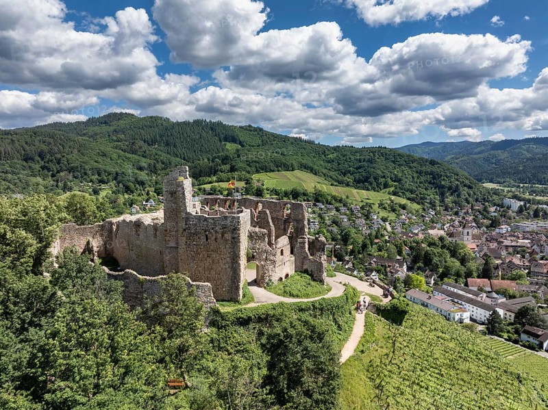 Aerial view of Staufen Castle, on a vineyard, Schlossberg, Staufen im Breisgau, Markgraeflerland, Black Forest, Baden-Wuerttemberg, Germany, Europe