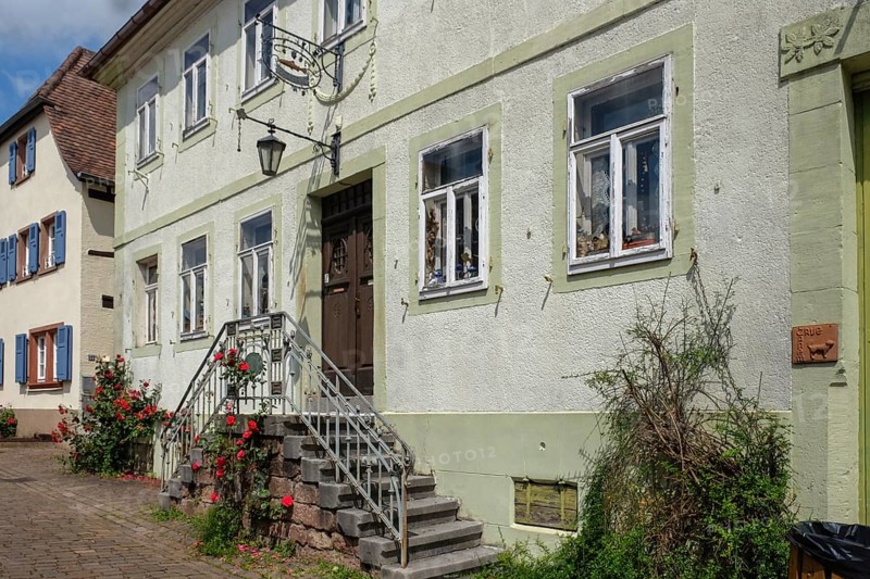 Winegrower's house in the historic Theresienstrasse, Rhodt unter Rietburg, German Wine Route, also Southern Wine Route, Palatinate, Rhineland-Palatinate, Germany, Europe