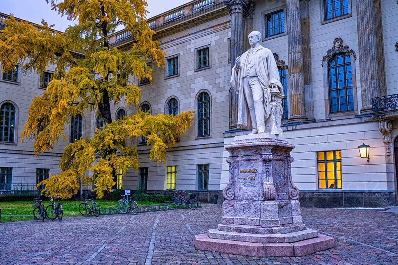 Memorial to Hermann von Helmholtz, Court of Honour of the Humboldt University, Berlin, Germany, Europe