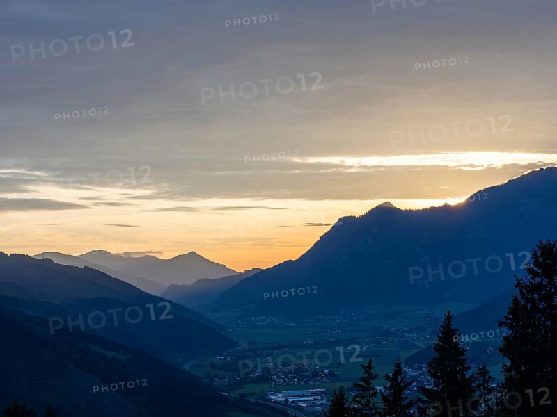 Sunset over the Eisenerz Alps, mountain massif Reiting, in the Liesingtal the village Traboch, view from the lowlands, Leoben, Styria, Austria, Europe