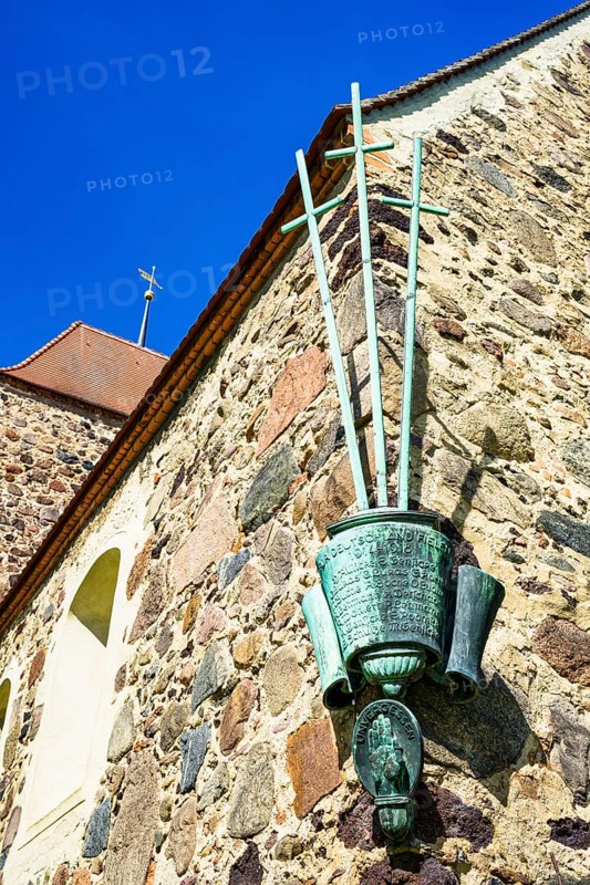 Memorial to the fallen at Drahnsdorf village church, Dahme-Spreewald, Brandenburg, Germany, Europe