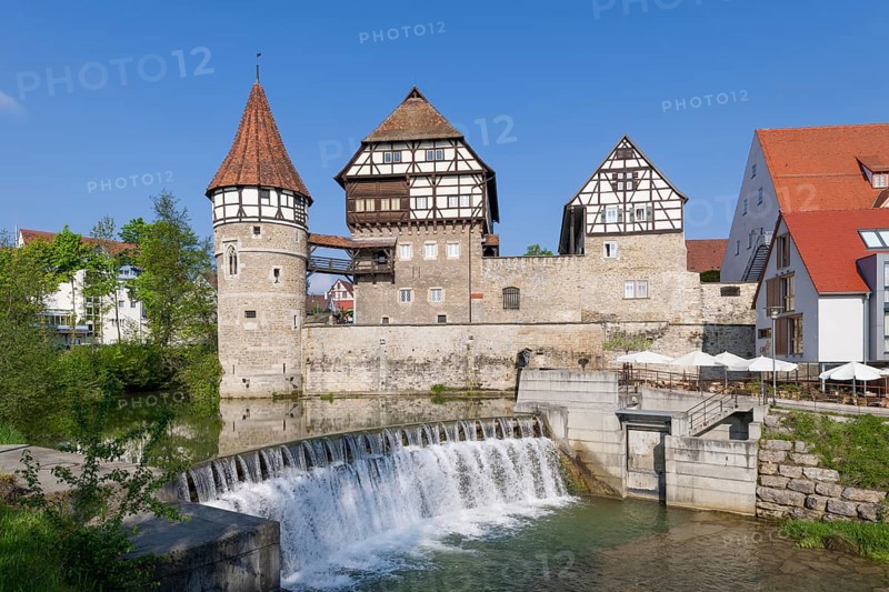 Zollernschloss Balingen on the Eyach, weir, barrage, Balingen, Baden-Wuerttemberg, Germany, Europe