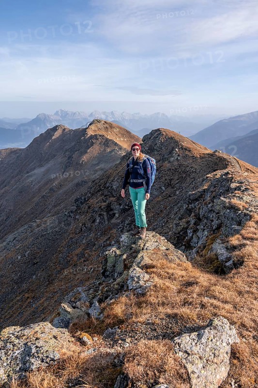Mountaineer in the mountains in autumn, Venet crossing, Oetztal Alps, Tyrol, Austria, Europe