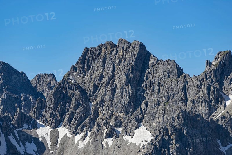 Mountain panorama from Fellhorn, 2038m, to Hochgehrenspitze, 2251m Allgaeu Alps, Allgaeu, Bavaria, Germany, Europe