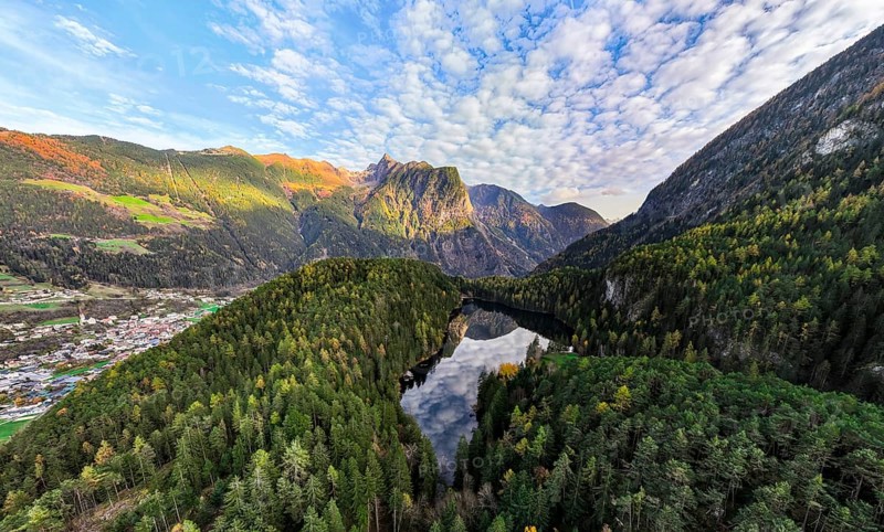 Aerial view, mountain peaks of the Oetztal Alps reflected in Lake Piburger See, in autumn, near Oetz in Oetztal, Tyrol, Austria, Europe