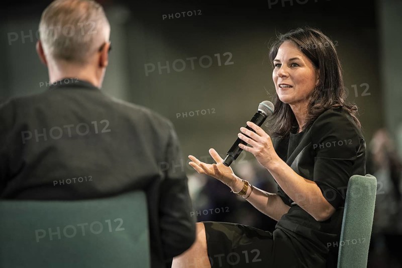 Berlin, 27.05.2024. Foreign Minister Annalena Baerbock (Buendnis90/Die Gruenen) speaks on stage with Johnny Haeusler at the Republica digital trade fair