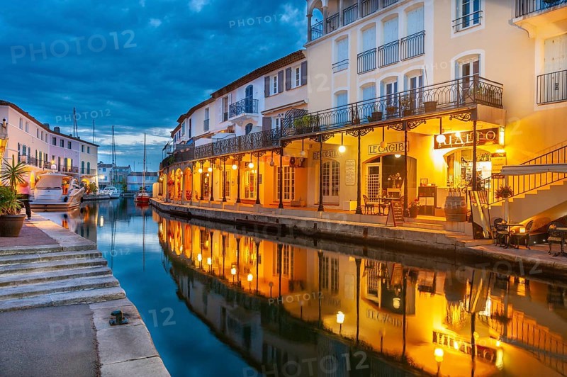 Townscape at the Pont principal du port grimaud, Port Grimaud, Var, Provence-Alpes-Cote d Azur, France, Europe