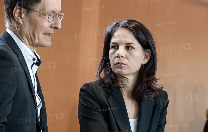 Federal Health Minister Karl Lauterbach, Federal Foreign Minister Annalena Baerbock at the start of the cabinet meeting, Berlin, 29 May 2024, Berlin, Berlin, Germany, Europe