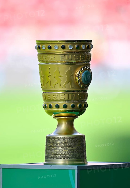 Cup, DFB Cup, trophy, stands on pedestal, 81st DFB Cup Final 2024, Olympiastadion Berlin, Germany, Europe
