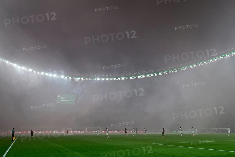 Overview, match interruption due to Bengalos, pyrotechnics, pyro, fireworks, fog, smoke, threatening, 81st DFB Cup Final 2024, Olympiastadion Berlin, Germany, Europe