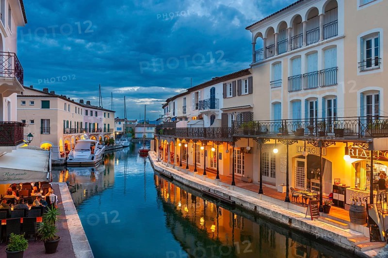 Townscape at the Pont principal du port grimaud, Port Grimaud, Var, Provence-Alpes-Cote d Azur, France, Europe