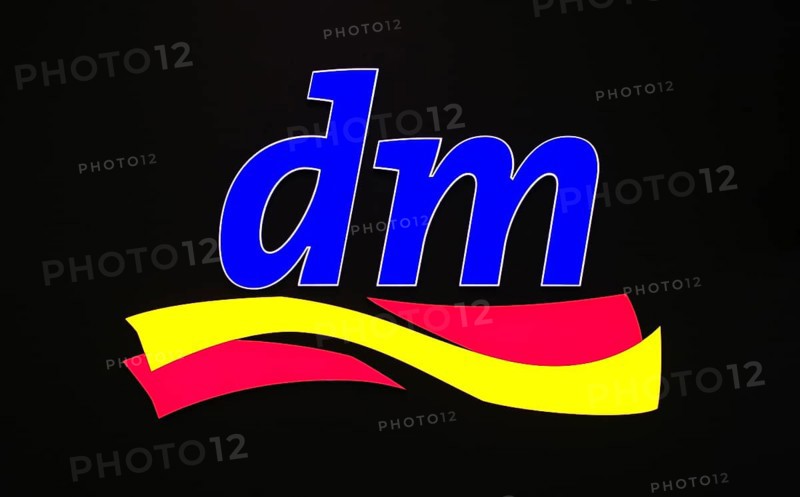 Logo drugstore dm, Oelssners Hof, shopping arcade, mall, shopping centre, shopping arcade, Leipzig, Saxony, Germany, Europe