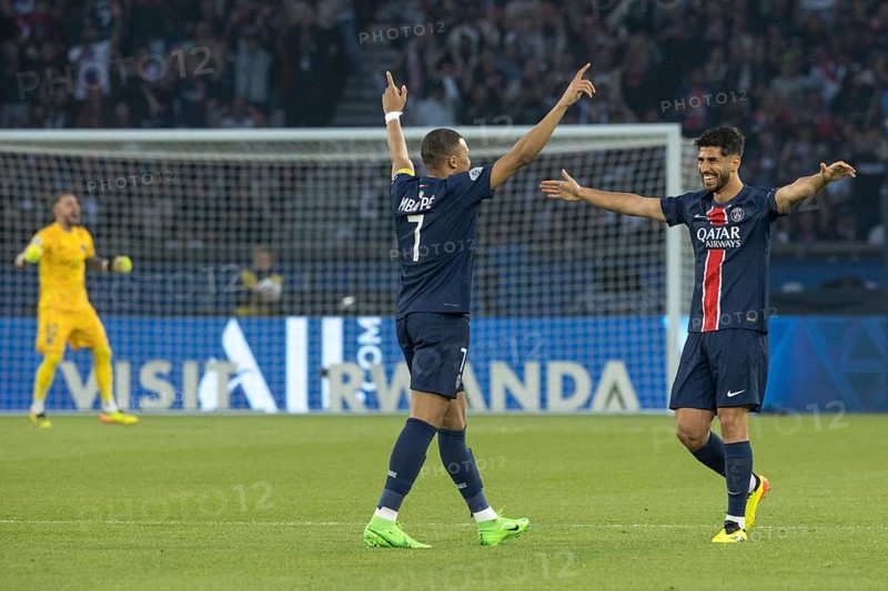Football match, captain Kylian MBAPPE' Paris St. Germain left has just scored the 1-0 for Paris St. Germain, he cheers with Marco ASENSIO Paris St. Germain, Parc des Princes football stadium, Paris, France, Europe