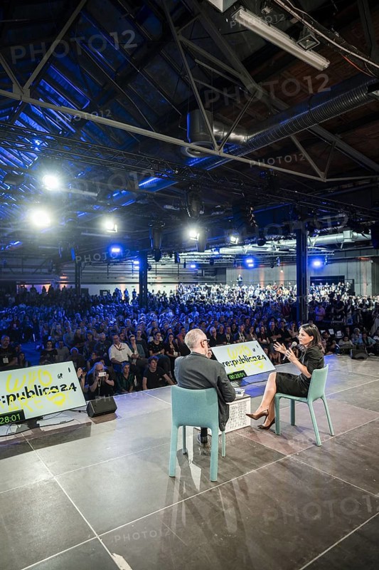 Berlin, 27.05.2024. Foreign Minister Annalena Baerbock (Buendnis90/Die Gruenen) speaks on stage with Johnny Haeusler at the Republica digital trade fair