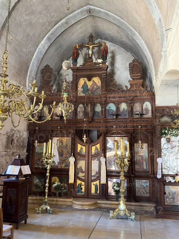 Interior of right aisle of church Monastery Church Transfiguration Church dedicated to Saint Constantine and Helen Transfiguration of Christ the Saviour built from 1587 to 1600 in historic Arkadi Monastery today UNESCO World Heritage Site Orthodox Monastery Moni Arkadi Arkadi Monastery from early Middle Ages, important national monument National Shrine on Crete Island, Arkadi, Armnatos, Crete, Greece, Europe