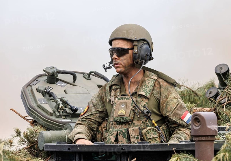 A Dutch soldier on a tank, photographed during the NATO Steadfast Defender large-scale manoeuvre in Pabrade, 29.05.2024