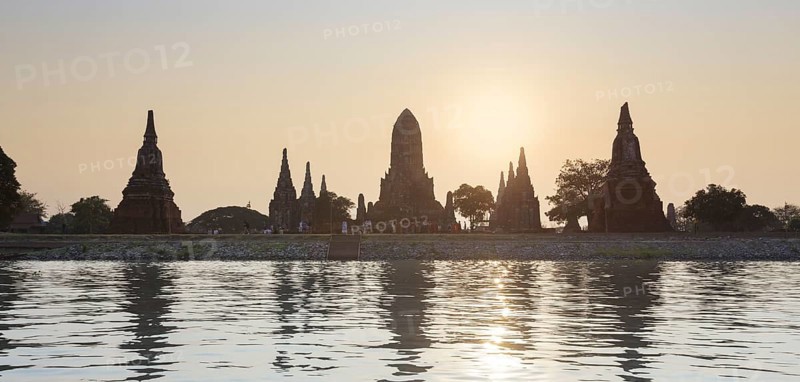 Wat Chaiwatthanaram temple at dusk, Ayutthaya, Thailand, Asia