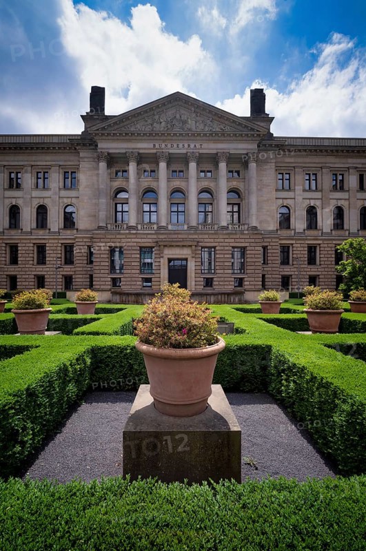 Garden and building with main portal Bundesrat, Berlin, Germany, Europe