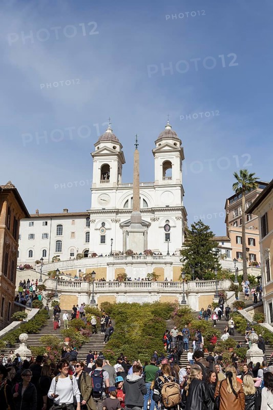 The church of the Santissima Trinita dei Monti above the Spanish steps, Rome, Italy, Europe