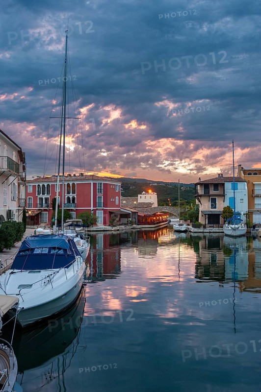 Townscape at the Colourful Houses, Maisons de colorees, Port Grimaud, Var, Provence-Alpes-Cote d Azur, France, Europe