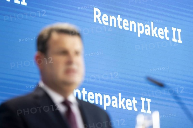 Hubertus Heil (SPD), Federal Minister of Labour and Social Affairs, recorded as part of a press statement on the Cabinet decision on Pension Package II in Berlin, 29/05/2024