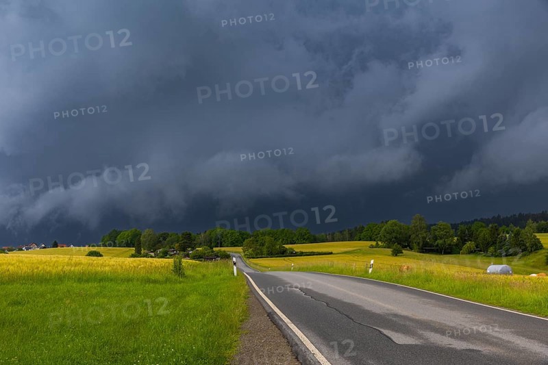 A thunderstorm cell moves over Porschdorf in Saxon Switzerland, thunderstorm, Porschdorf, Saxony, Germany, Europe