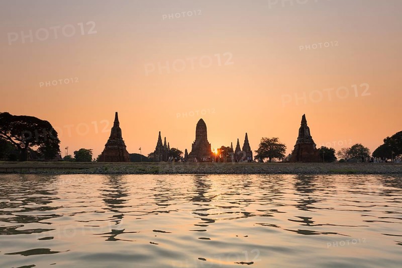 Wat Chaiwatthanaram temple at dusk, Ayutthaya, Thailand, Asia