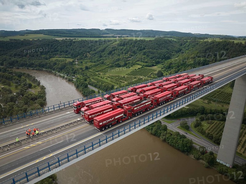Trucks with a total weight of 960 tonnes stand on the Moselle valley bridge in Winningen during a load test, which is why the A61 bridge is fully closed from the morning until late afternoon. The dilapidated bridge is to be renovated over the next few years.Winningen, Rhineland-Palatinate, Germany, Europe