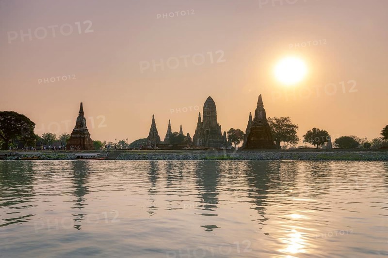 Wat Chaiwatthanaram temple at dusk, Ayutthaya, Thailand, Asia