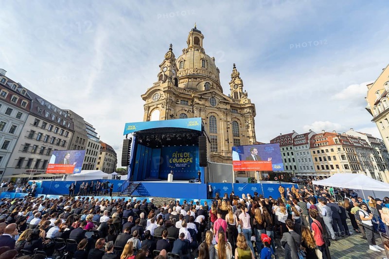 French President Emmanuel Macron visits the Federal Republic of Germany at the invitation of Federal President Frank-Walter Steinmeier and stops off in Dresden. Here he attends the Fete de l'Europe and delivers his speech on Europe, Dresden, Saxony, Germany, Europe
