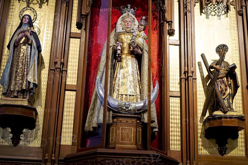 Church Iglesia de Nuestra Senora de la Concepcion, San Cristobal de La Laguna, Tenerife, Canary Islands, Spain, Europe, Traditional altar with images of saints and religious statues in a church with wood carving, Europe