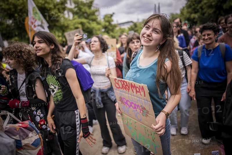 Berlin, 31.05.2024. Climate strike by Fridays For Future with over 13, 000 mostly young people in Berlin, a demonstration for the upcoming EU elections