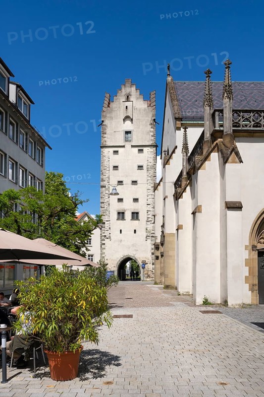 The Frauentor, historic town gate in the historic town centre of Ravensburg, Ravensburg district, Baden-Wuerttemberg, Germany, Europe