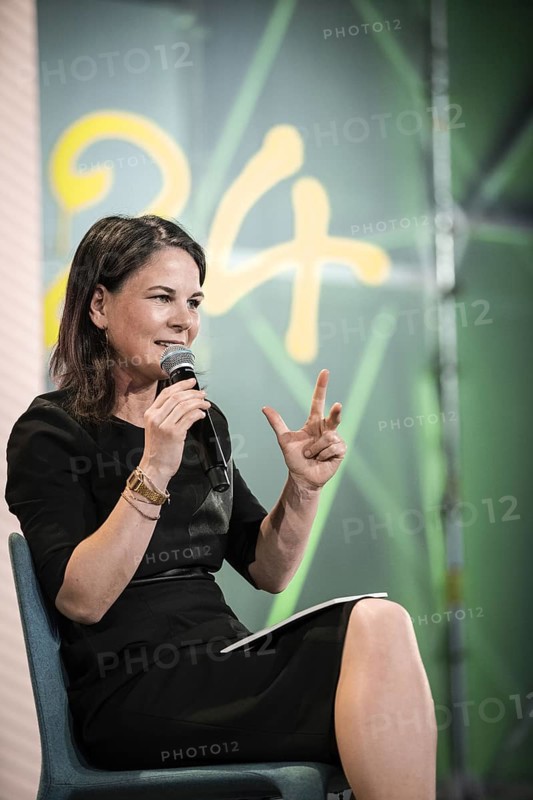 Berlin, 27.05.2024. Foreign Minister Annalena Baerbock (Buendnis90/Die Gruenen) speaks on stage with Johnny Haeusler at the Republica digital trade fair