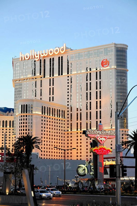 Las Vegas, Nevada, USA, North America, Tall hotel building with Hollywood lettering in Las Vegas at dusk, Las Vegas Strip, North America