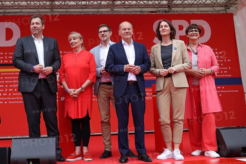 SPD rally for the European elections in Leipzig. Here the SPD Chairmen Lars Klingbeil: Petra Koepping, Social Affairs Minister of Saxony: Matthias Ecke MEP, Federal Chancellor Olaf Scholz, SPD lead candidate Katarina Barley, and SPD Chairwoman Saskia Esken. Leipzig, 01.06.2024
