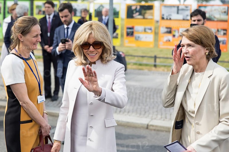 Brigitte Trogneux (woman of Emmanuel Macron, President of the French Republic) and Elke Buedenbender (woman of Frank-Walter Steinmeier, President of the Federal Republic of Germany) on a tour of the Citizens' Festival Celebrating Democracy. / The Basic Law turns 75, together it will be a celebration, Berlin, 26.05.2024